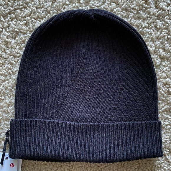 Lululemon Black Twist of Cozy Beanie Winter Hat - Picture 2 of 8